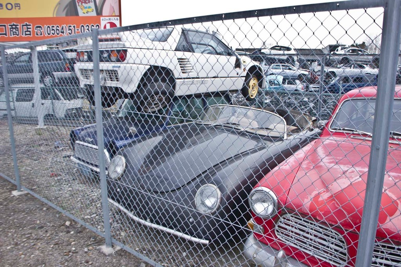 Illustration for article titled What Happens to Cool Abandoned Cars in Japan?